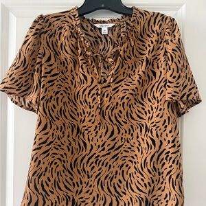Nine West Black & Tan Animal-Print Short Sleeve Blouse